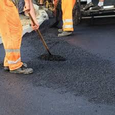 Best Asphalt Driveway Installation  in Laurel Hill, VA